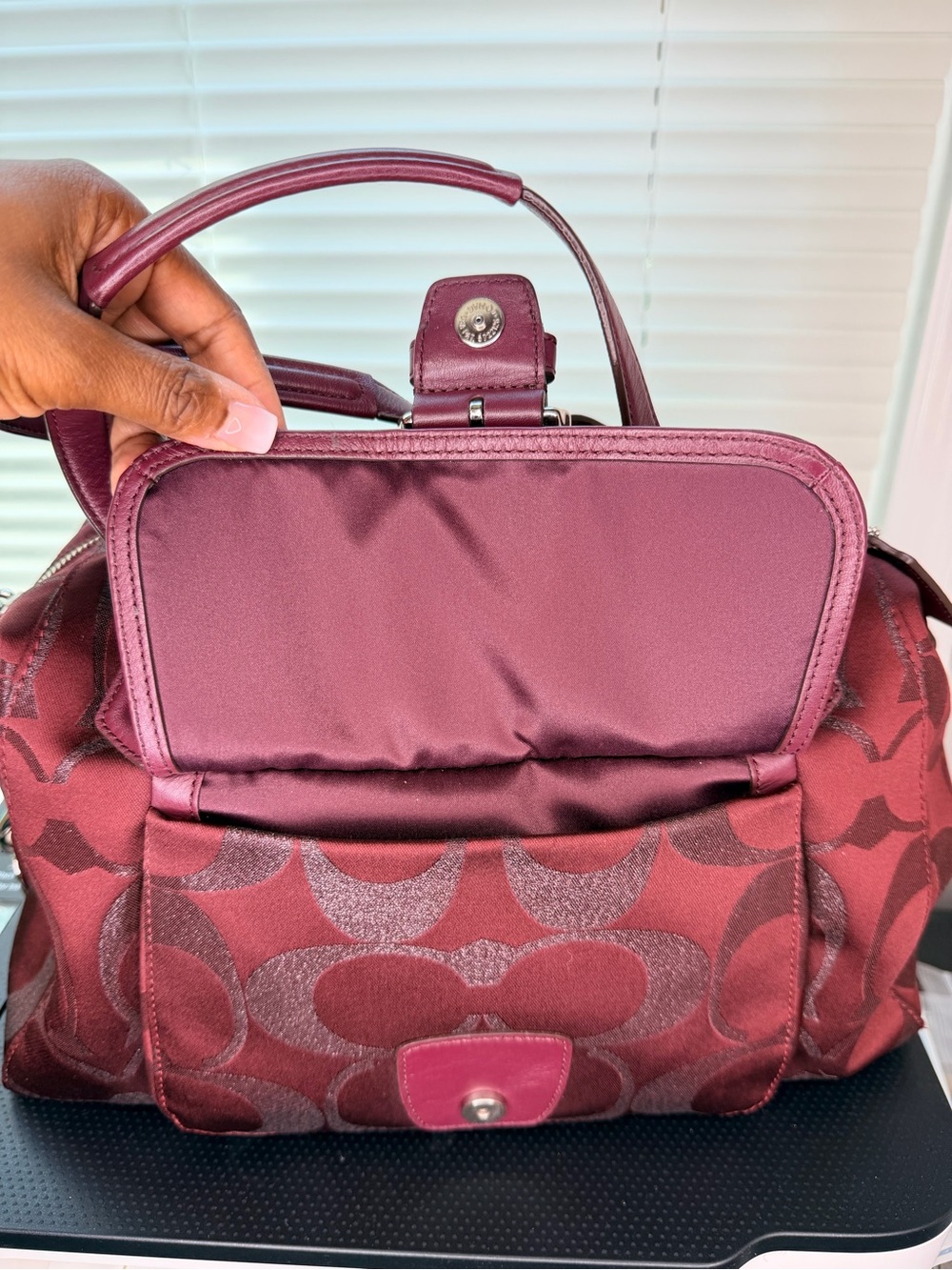 Coach Signature Satchel in Burgundy and Deep Red - Picture 6 of 15
